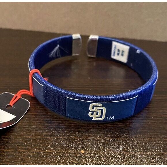 San Diego Padres‎ MLB Fan Bracelet Team Name and Logo New Licensed - Picture 1 of 3